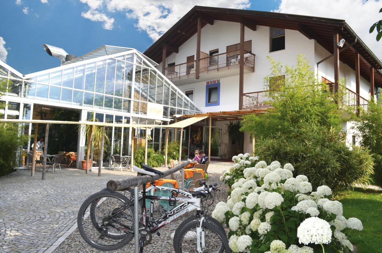Hotel Bamboo Haupthaus Кольдрано Экстерьер фото